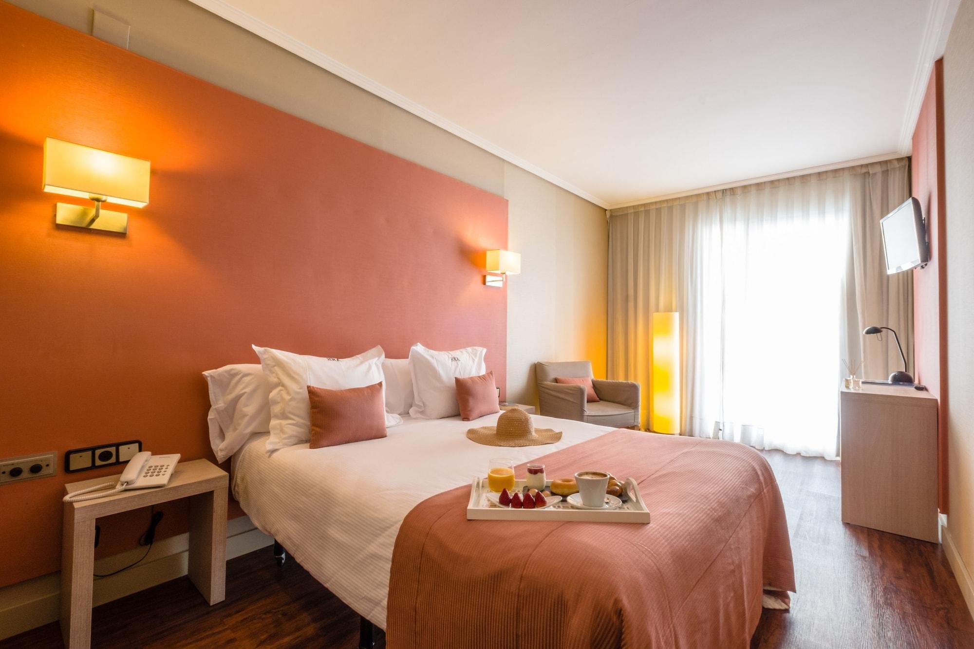 Num Hotel Salou Bagian luar foto