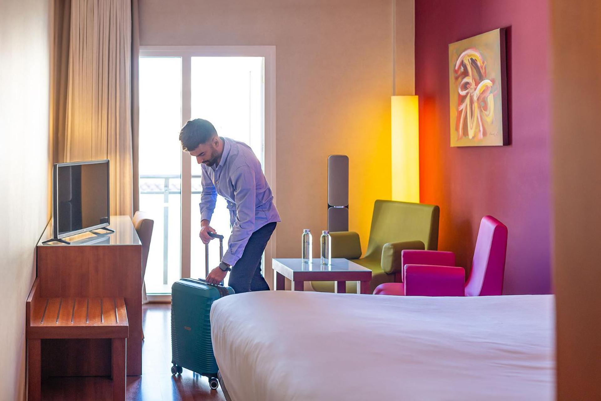 Num Hotel Salou Bagian luar foto